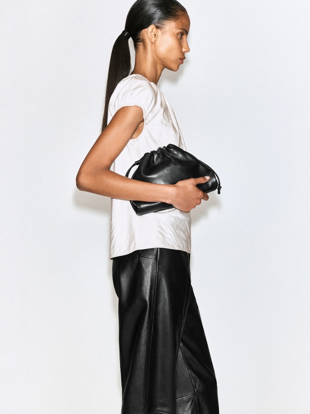 COS MINI CAVATELLI CLUTCH BAG - LEATHER